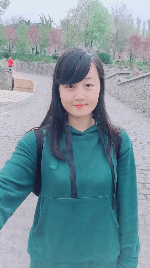 胡银.jpg