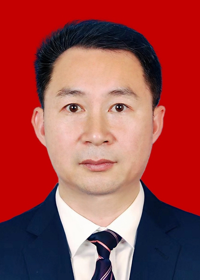 严青松-红底.jpg